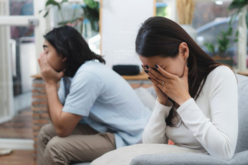 Sau lần tình cờ đến nhà vợ và bắt gặp cảnh tượng xấu hổ của mẹ vợ vào mùa hè năm ngoái, chồng tôi bỗng dưng thay đổi chóng mặt khiến cả nhà đều sốc