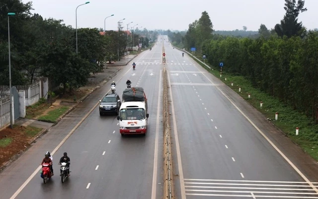 Hà tầng giao thông chưa được phsat triển mạnh mẽ khiến dịch vụ logistics Quảng Bình chưa thực sự phát triển đúng tiềm năng.