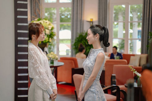 Mùng Một Tết, xem trận đối đầu nảy lửa giữa Lan Ngọc và Jun Vũ