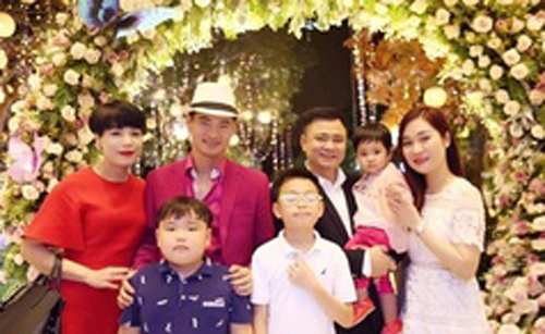 Đời tư nghệ sĩ Táo quân: Chí Trung ly hôn sau 30 năm, Vân Dung giỏi giấu chồng, Tự Long hạnh phúc bên vợ hai