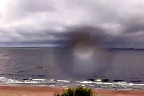 Vòng tím bí ẩn nghi UFO xuất hiện ở Ba Lan