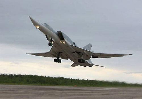 Sau nâng cấp, Tu-22M3M của Nga có thể mang được rất nhiều tên lửa siêu thanh Kinzhal
