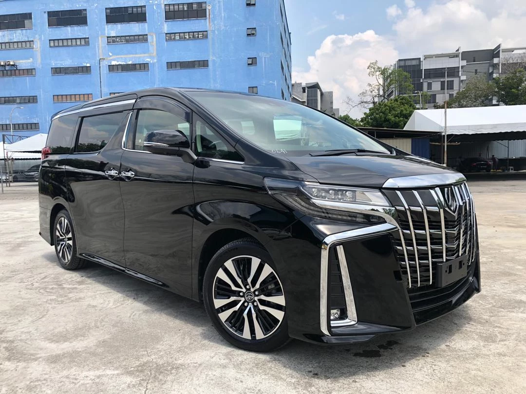 Toyota Alphard.