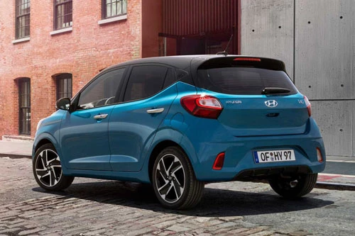 9. Hyundai Grand i10 (doanh số: 102.693 chiếc).