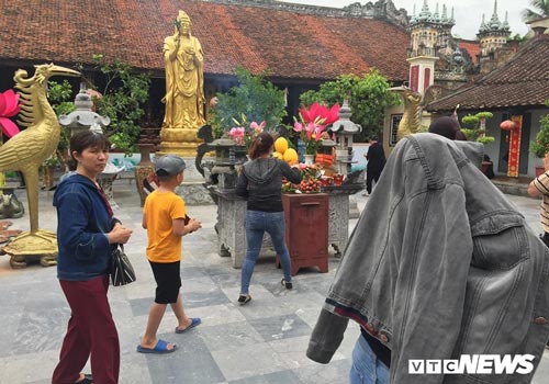 Công việc 'kỳ lạ nhất hành tinh' của sư thầy nổi tiếng ở Hải Phòng