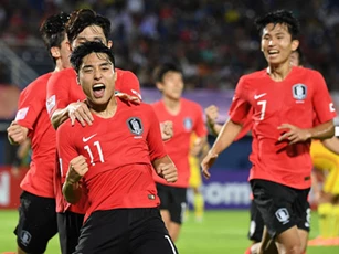 CLIP: Đả bại Iran, U23 Hàn Quốc chính thức vào tứ kết U23 châu Á