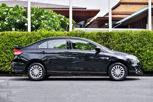 Xe sedan giá hơn 400 triệu, cạnh tranh Toyota Vios