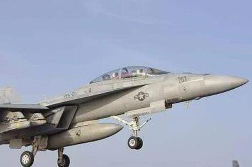 Hải quân Mỹ hối hận vì loại biên "Mèo Đen" F-14 quá sớm còn F-35C thì quá tệ