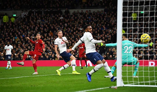 Firmino ghi bàn duy nhất mang về chiến thắng 1-0 cho Liverpool trước Tottenham