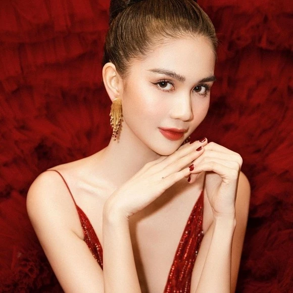 Ngọc Trinh 