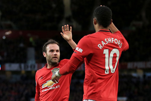Đội hình tiêu biểu vòng 22 Premier League: Vinh danh Mata, Rashford