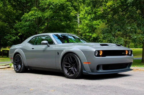 7. Dodge Challenger SRT Hellcat Redeye 2020.