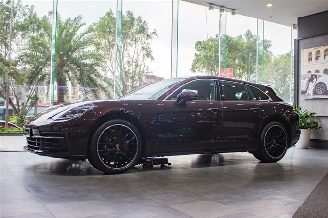 kham pha porsche panamera 4 sport turismo hon 6 ty tai viet nam hinh 2