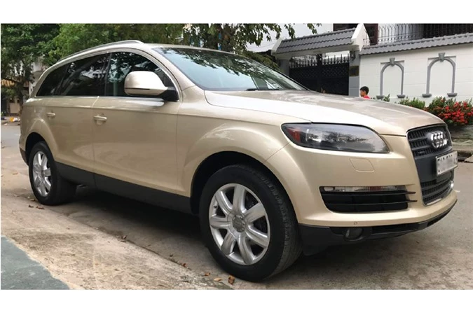 Xe sang Audi Q7 dung 13 nam chi 650 trieu tai Sai Gon-Hinh-9