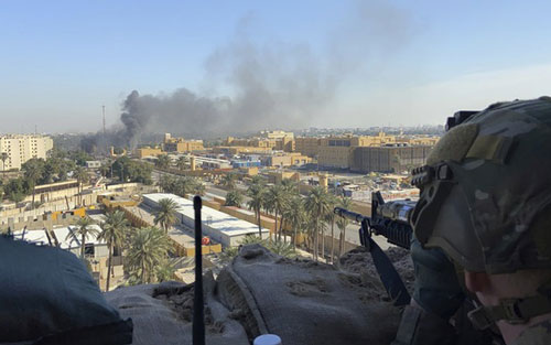 Tấn công bằng rocket rung chuyển căn cứ Mỹ tại Iraq giữa lúc căng thẳng