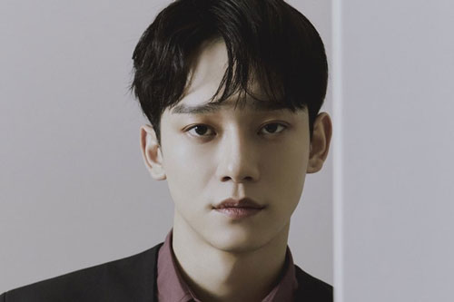 Thành viên nhóm EXO bất ngờ thông báo lấy vợ