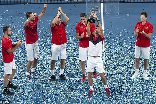 Novak Djokovic cùng ĐT Serbia giành chức vô địch ATP Cup 2020