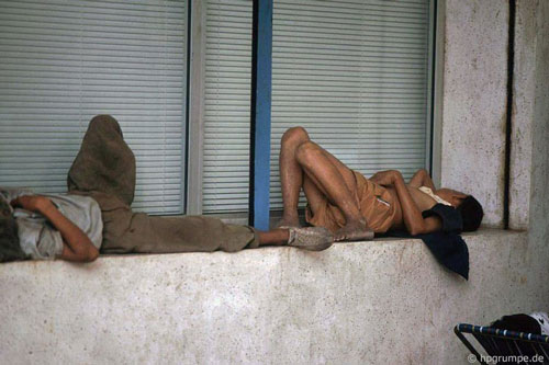 Kho ảnh khổng lồ về Việt Nam 1991-1993: Trẻ em đường phố Sài Gòn