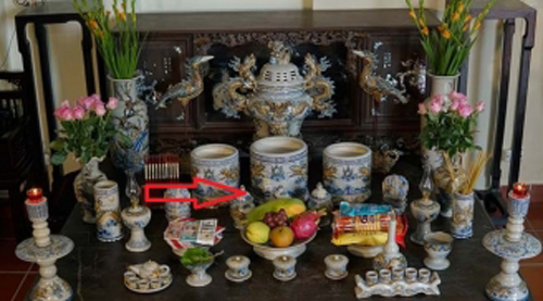 Đặt thứ này dưới đáy bát hương, kiểu gì tổ tiên cũng phù hộ, chẳng mấy mà giàu "nứt đố đổ vách"