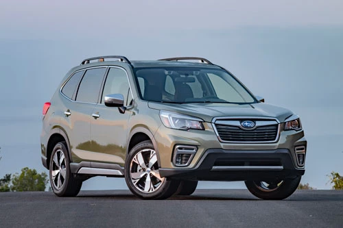 1. Subaru Forester 2019 (giá khởi điểm: 28.795 USD).