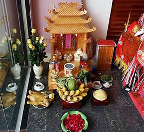 Dùng nước lã lau bàn thờ là sai: Muốn tổ tiên ban phát lộc, cả năm "trúng mánh" phải dùng đúng loại nước này