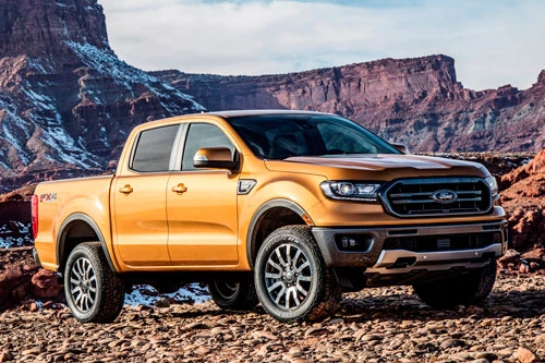 3. Ford Ranger 2019 (giá khởi điểm: 24.300 USD).