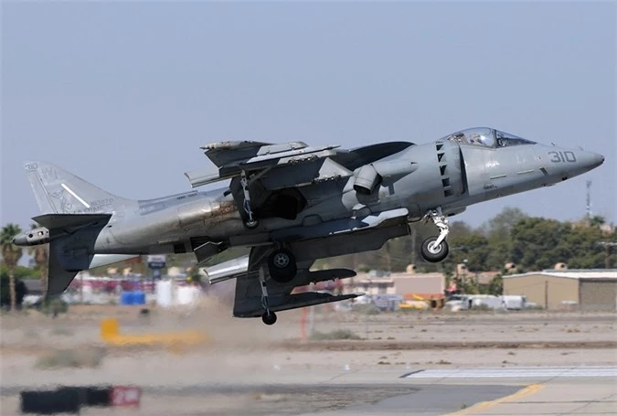 Cuong kich ha canh thang dung AV-8B Harrier My dieu den sat Iran manh co nao?-Hinh-7