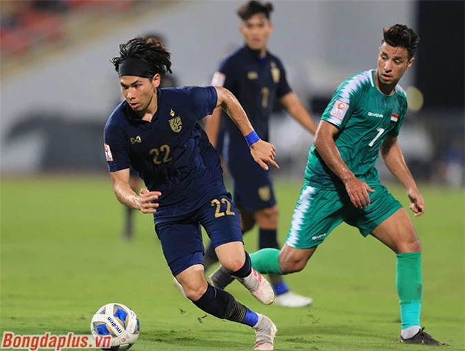 Ben Davis là điểm nhấn trong lối chơi của U23 Thái Lan trước U23 Iraq - Ảnh: Minh Tuấn 