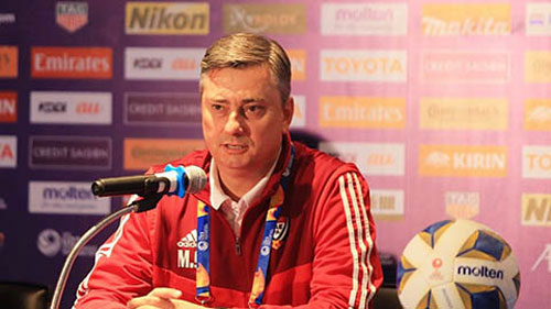 HLV UAE có phát ngôn khiến NHM Việt Nam 'sướng rơn'