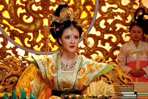 Rùng mình với hàng loạt tội ác man rợ của hoàng hậu đầu tiên thời nhà Hán