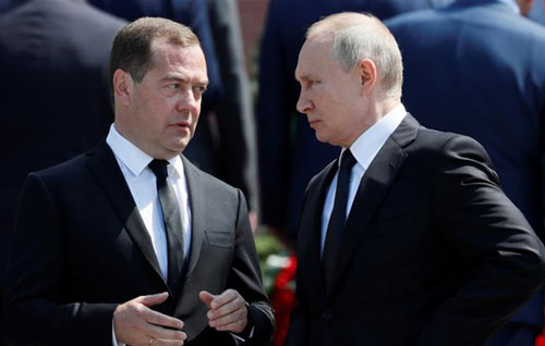 20 năm đồng hành của bộ đôi Putin - Medvedev