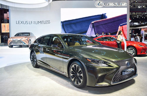 'Cận cảnh' Lexus LS 500h phiên bản kỷ niệm 30 năm, giá 7,38 tỷ đồng