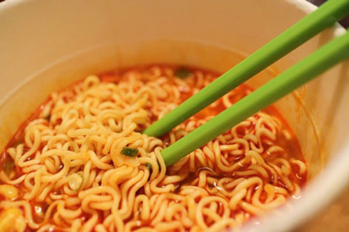 Ăn 3 thực phẩm này khi đói sẽ cực khó giảm cân