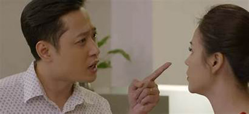 Tết đến nơi chồng toàn nhậu nhẹt, vợ nói thì chồng quát: "Tháng nào cũng đưa 2 triệu, từng ấy dư sức tiêu rồi''