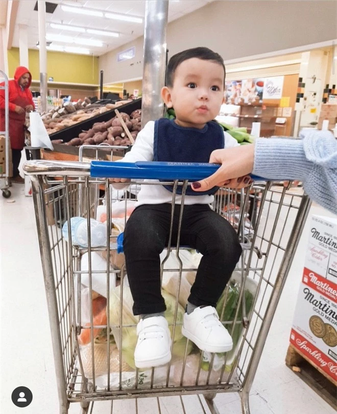 Con trai Phạm Hương ngày càng phổng phao, tận hưởng cuộc sống sinh ra đã ngậm thìa vàng tại Mỹ - Ảnh 4.