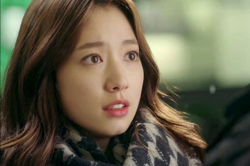 Yêu chồng tha thiết nhưng tôi vẫn không kiềm chế được khi nghĩ đến một người