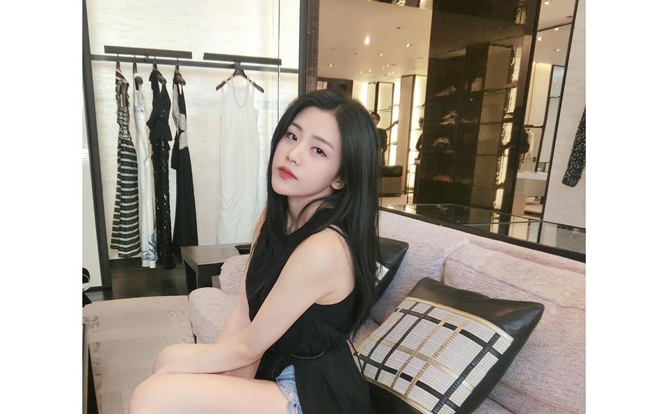 Mê mẩn gu thời trang sang chảnh “cực chất” của em chồng Đông Nhi