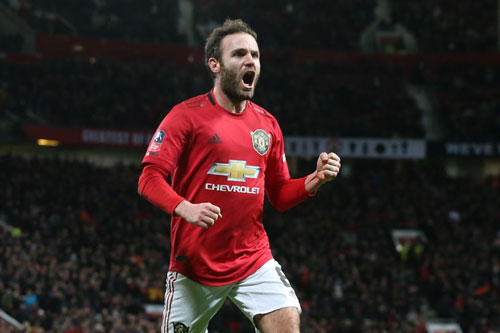 CLIP: Bàn thắng đẹp mắt của Mata giúp M.U ‘thoát cửa tử’