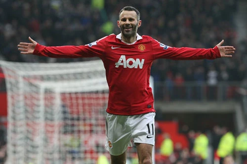 Tiền vệ trái: Ryan Giggs (M.U).