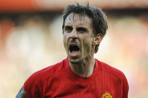 Hậu vệ phải: Gary Neville (M.U).