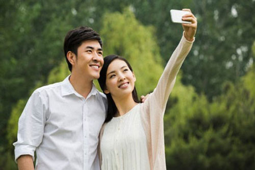 Nỗi đau tình cũ "ngáng chân"