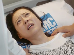 Bộ mặt thật của chồng và nhà chồng phía sau câu nói tàn nhẫn trong lúc vợ thập tử nhất sinh