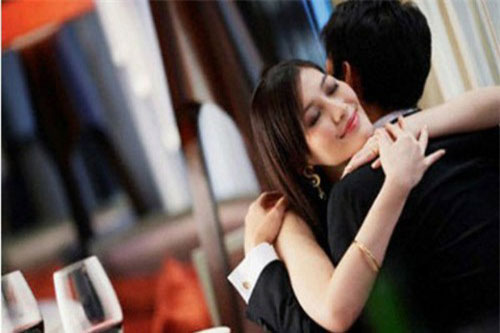 Đòn trả thù cay độc của người chồng vô sinh