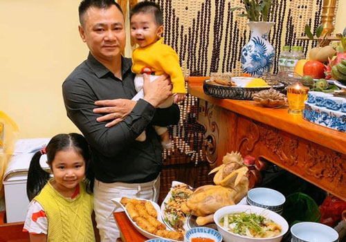 Bận rộn chạy show sát Tết, sao Việt vẫn chuẩn bị chu đáo mâm cỗ cúng ông Công ông Táo