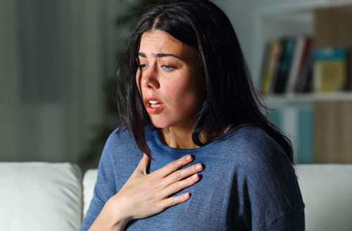 Cúng Tết Ông Táo xong, tôi vội vã đến công ty và cứ đinh ninh chồng ở nhà lo liệu được, không ngờ chiều trở về, tôi hết hồn khi nhìn mâm cơm nhà mình