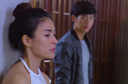 Nằm trên giường bệnh, bố chồng tôi tuyên bố không để lại một xu nào trong số 20 tỷ cho 5 người con và phản ứng của các con khiến ông khỏe lại ngay lập tức