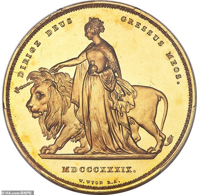 Một đồng xu vàng được bán với giá kỷ lục hơn 16 tỷ đồng - 1