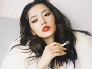 Chi Pu gây sốc với loạt ảnh cầm thuốc lá tạo dáng gợi cảm, thần thái xuất sắc nhưng ai nghĩ lại táo bạo đến mức này!
