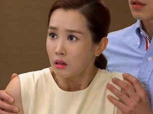 Từ ngoại về sau nghỉ lễ, nàng dâu bị đuổi ra khỏi nhà vì dám tụ tập nói xấu mẹ chồng và sự thật không ngờ