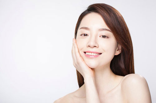 Lấy thứ này đun với gạo rồi thoa lên mặt, da đen bẩm sinh cũng trắng mịn, hồng hào mà không lo bắt